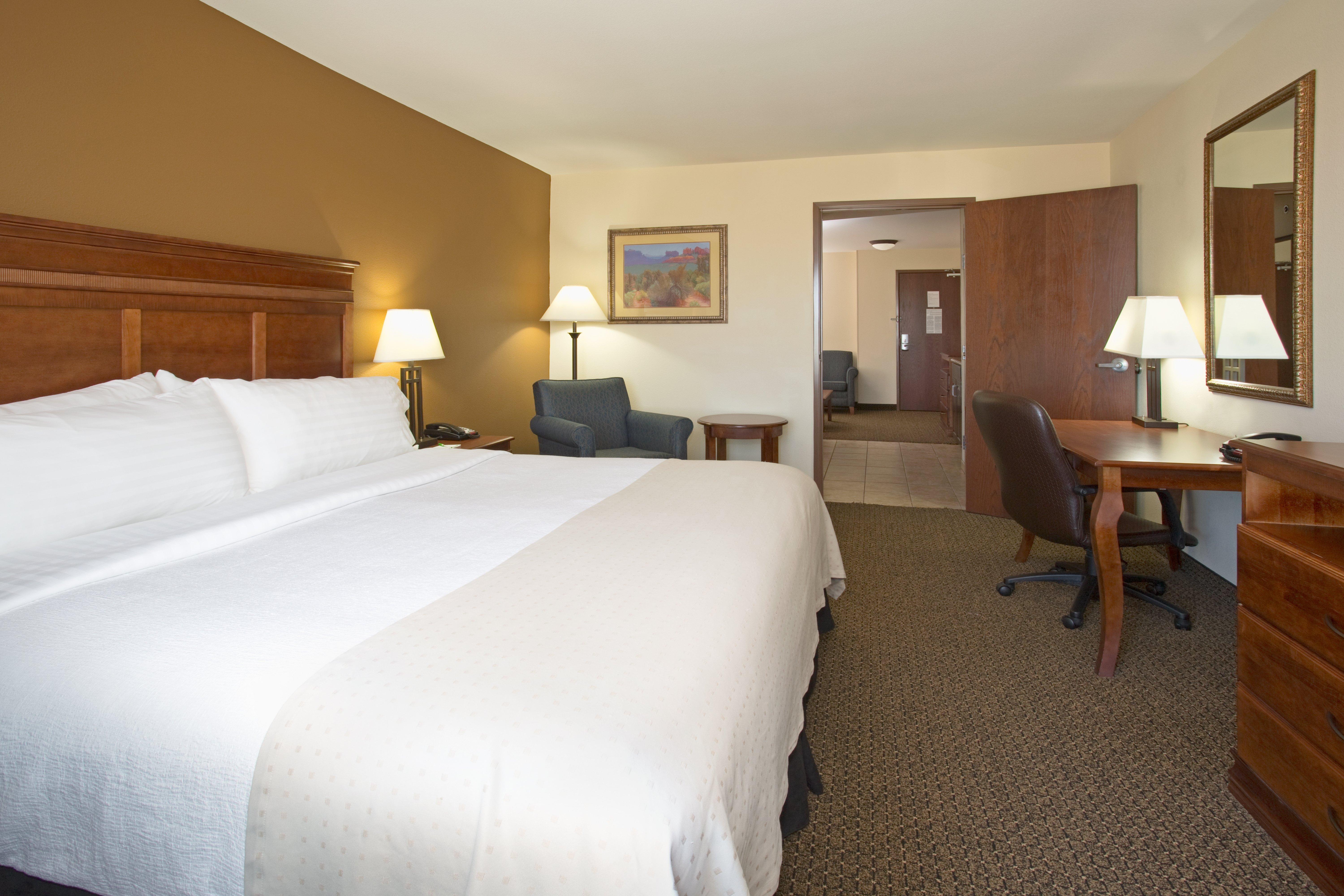 Holiday Inn Express & Suites Trinidad By Ihg Dış mekan fotoğraf