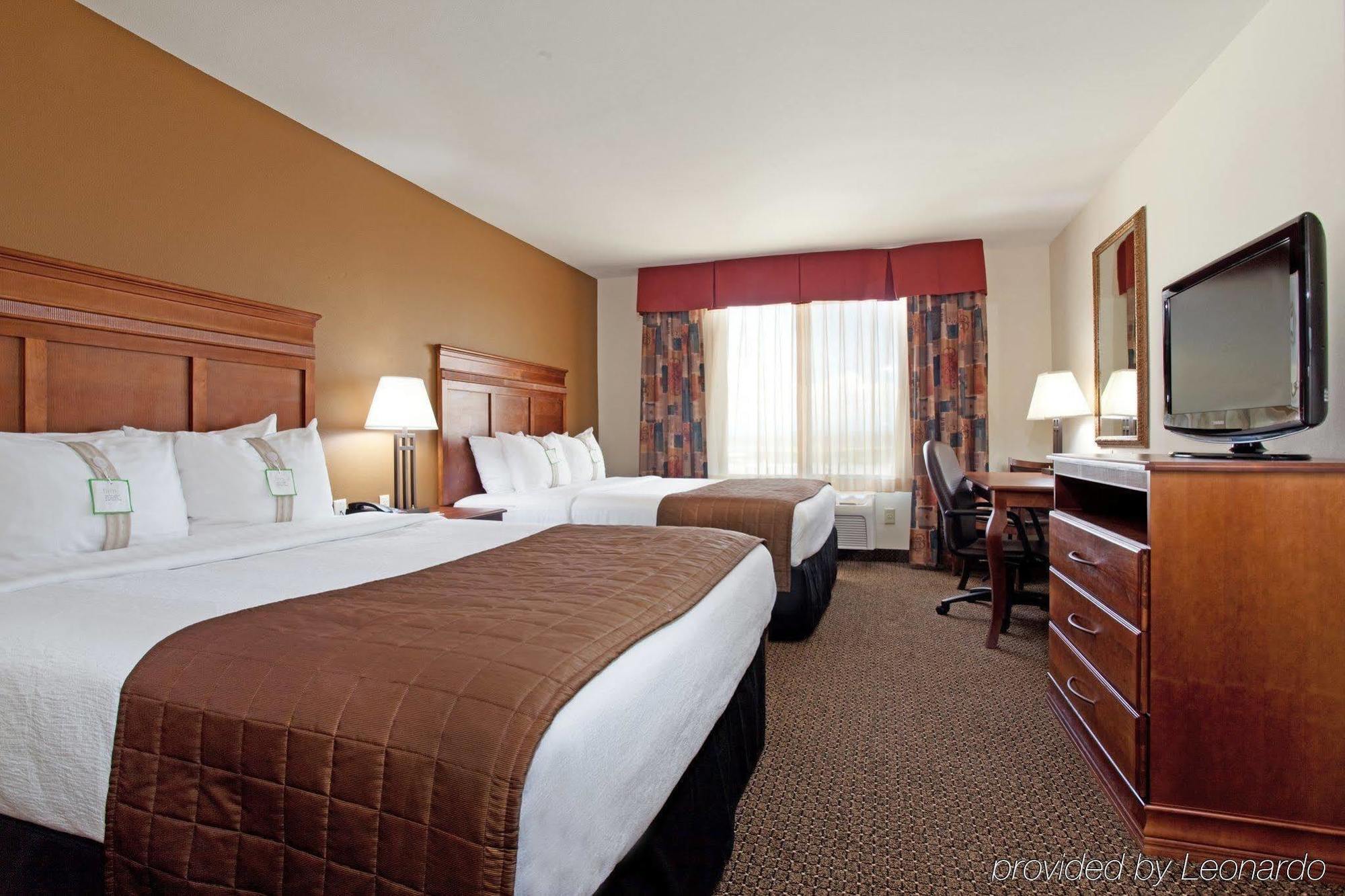 Holiday Inn Express & Suites Trinidad, An Ihg Hotel Dış mekan fotoğraf